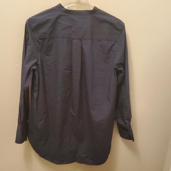 Women's H & M Tailored Button Blouse Size 14, Navy Blue, Long Sleeve, CUTE!! - Picture 3 of 3